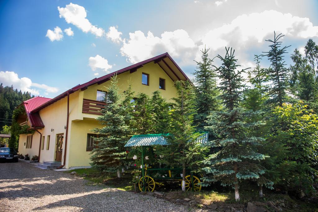 Casa Andreea Hotel Sucevita Exterior foto